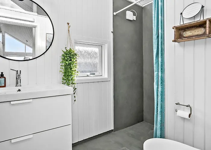 Ferienhaus Lovely In *